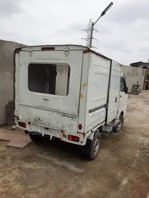 Suzuki Every Trucks 2009 White