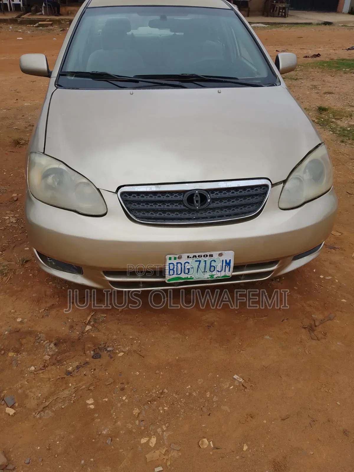 Toyota Corolla 2004 Gold