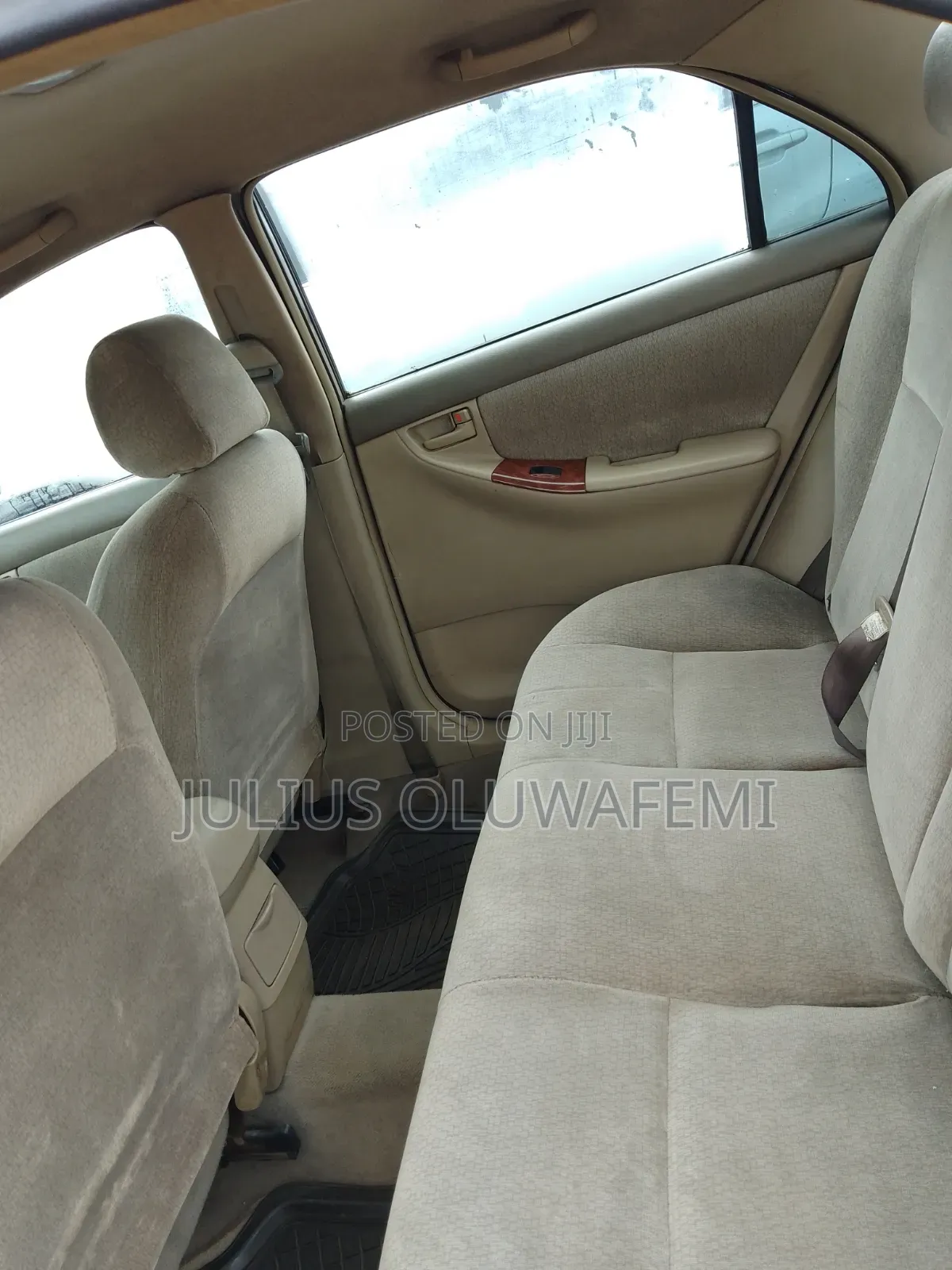 Toyota Corolla 2004 Gold