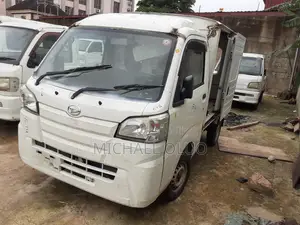Daihatsu Hijet Mini Truck With Cover
