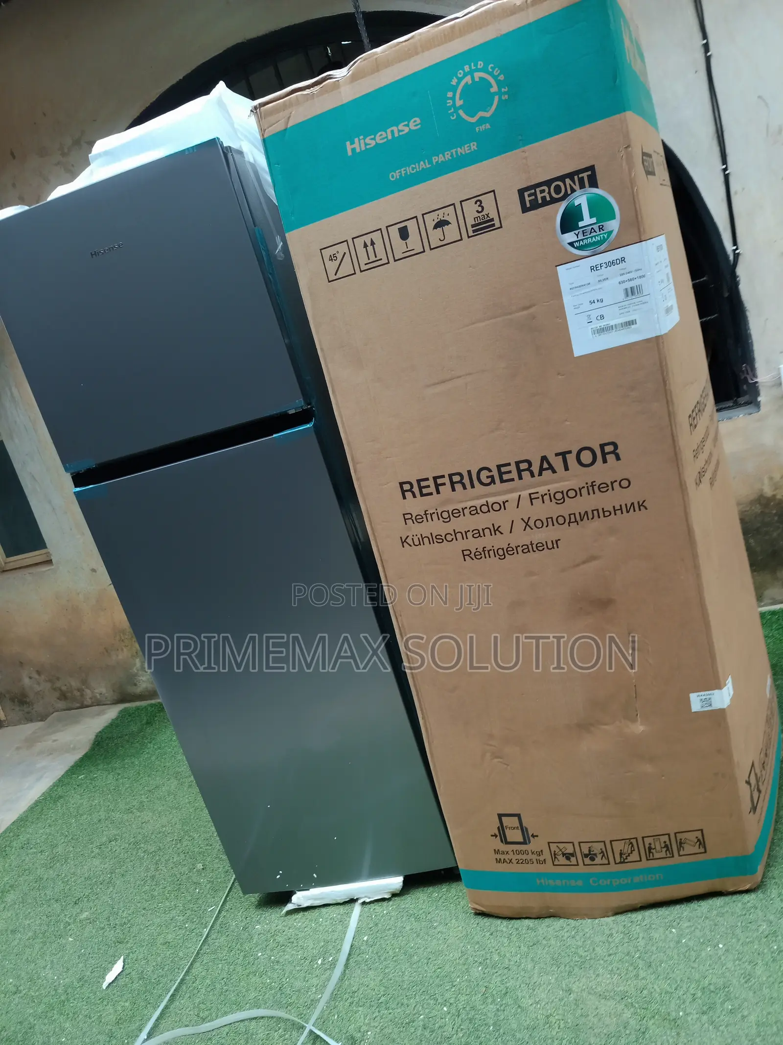 Hisense 306DR Top Freezer Fridge – Style Meets Function