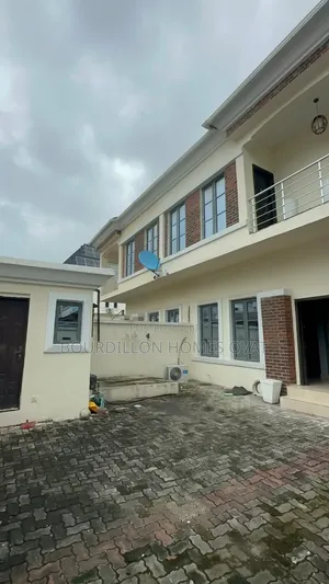 3bdrm Duplex in Chevron Lekki Lagos for rent