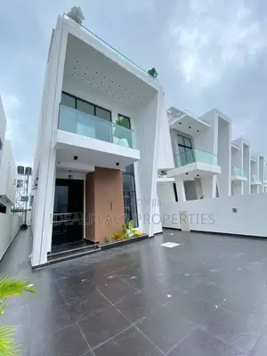 5bdrm Duplex in Lekki for sale