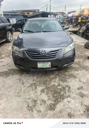 Toyota Camry 2009 Gray