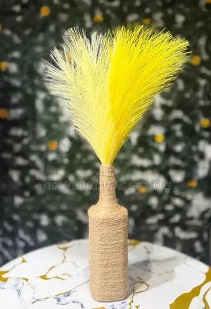 DIY Artificial Pampas Grass Decor