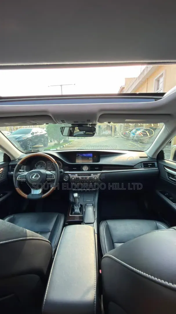 Lexus ES 2018 Gray