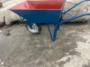 Heavy Duty Wheelbarrow