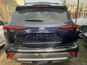 Toyota Highlander Platinum AWD 2026 Blue