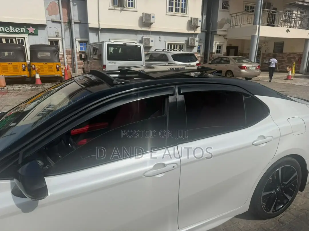 Toyota Camry 2019 White