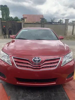 Toyota Camry LE 4dr Sedan (2.5L 4cyl 6AM) 2010 Red