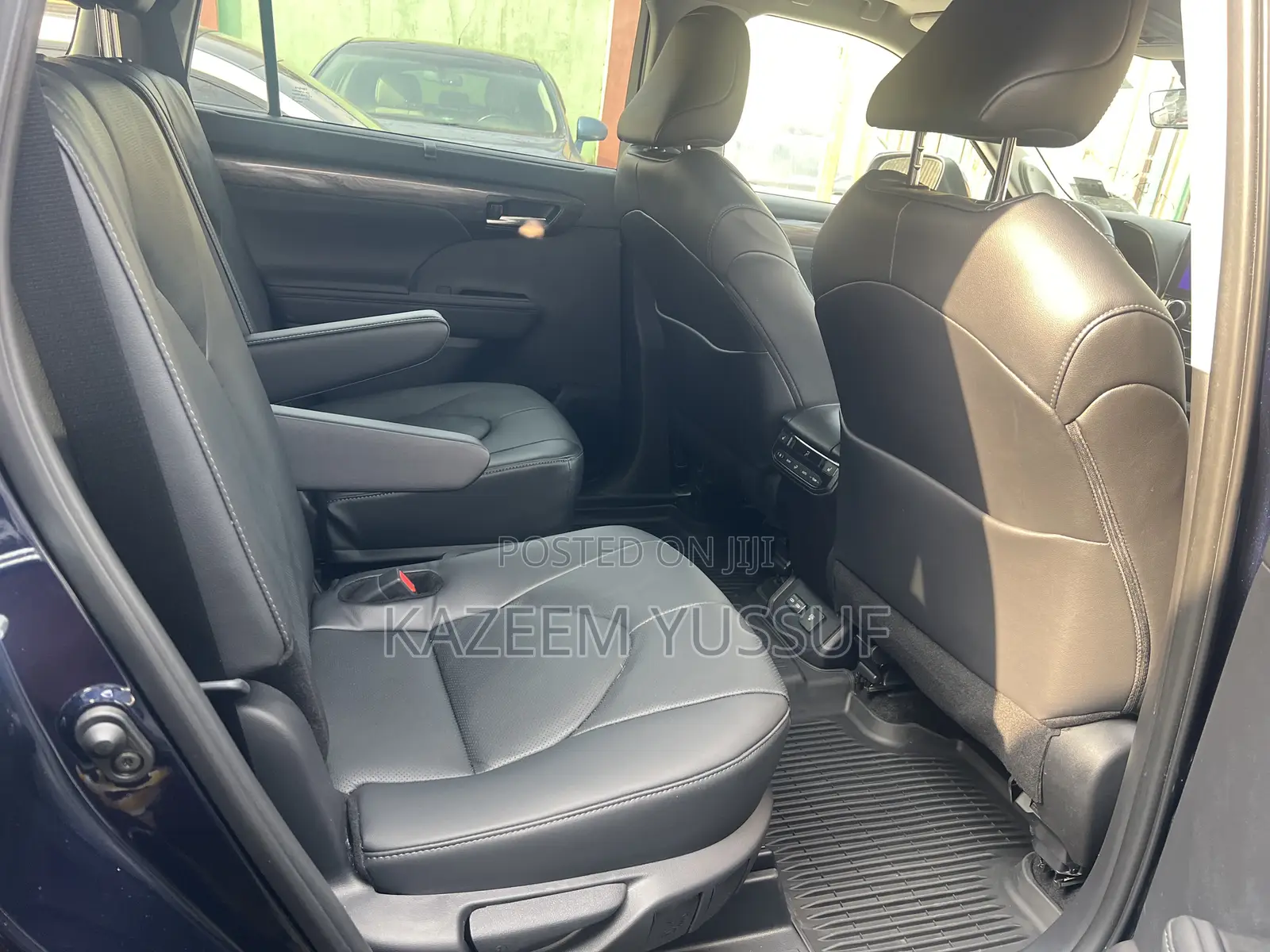 Toyota Highlander Platinum AWD 2026 Blue