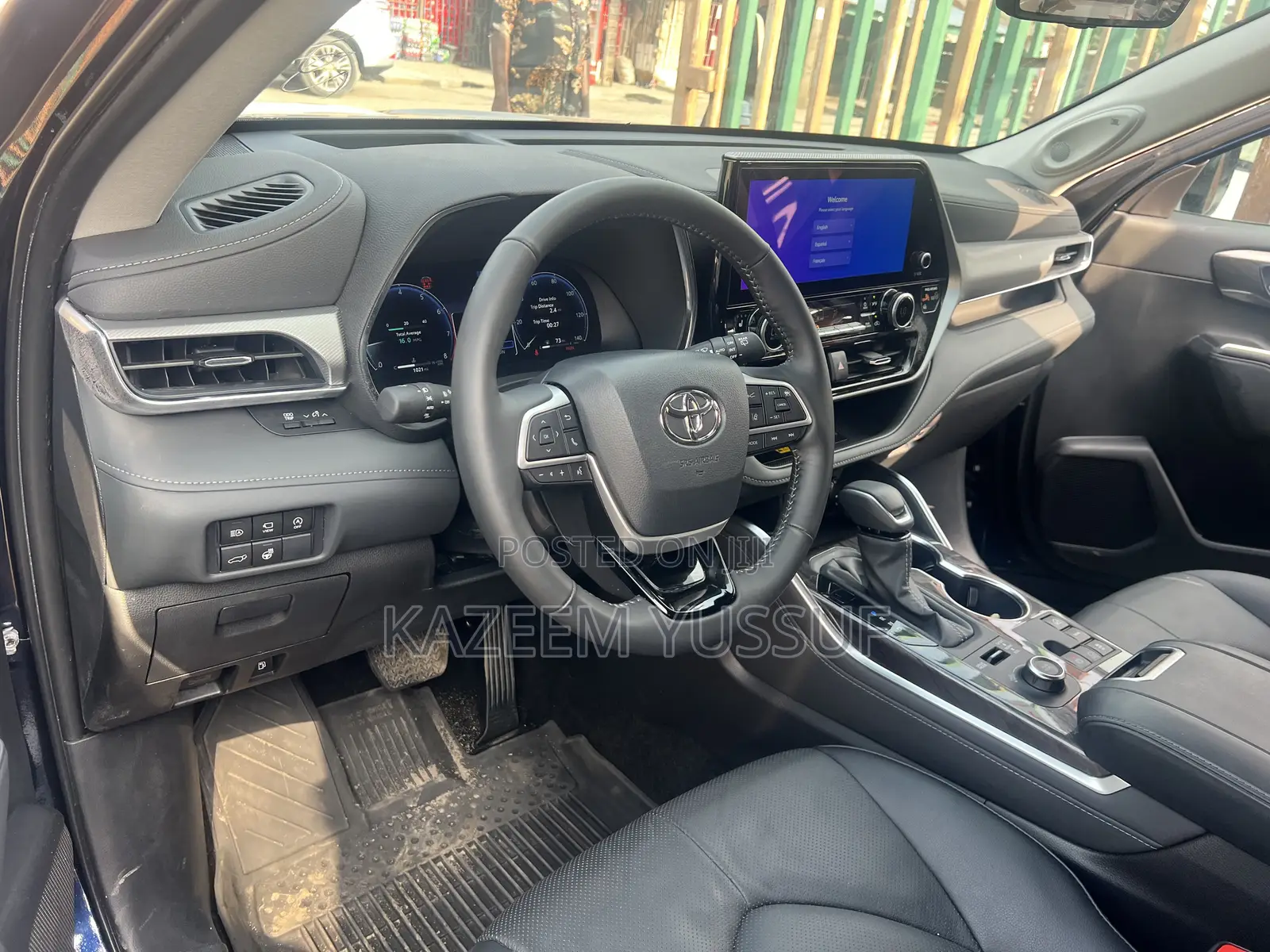 Toyota Highlander Platinum AWD 2026 Blue