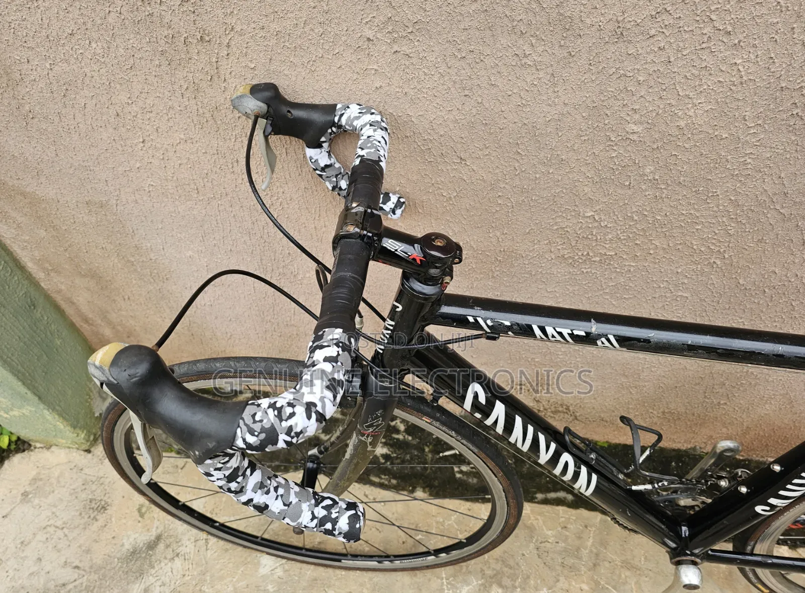 Canyon Road Bike Bicycle
