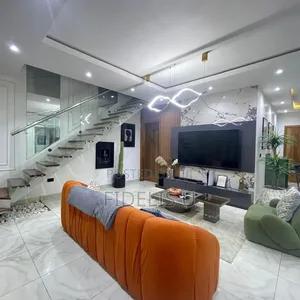 Furnished 2bdrm Maisonette in Secured Estate, Lekki Phase 1 for sale