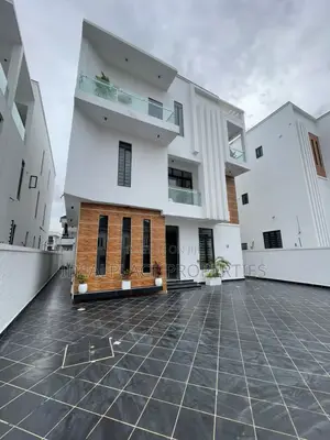 5bdrm Duplex in Osapa london for sale