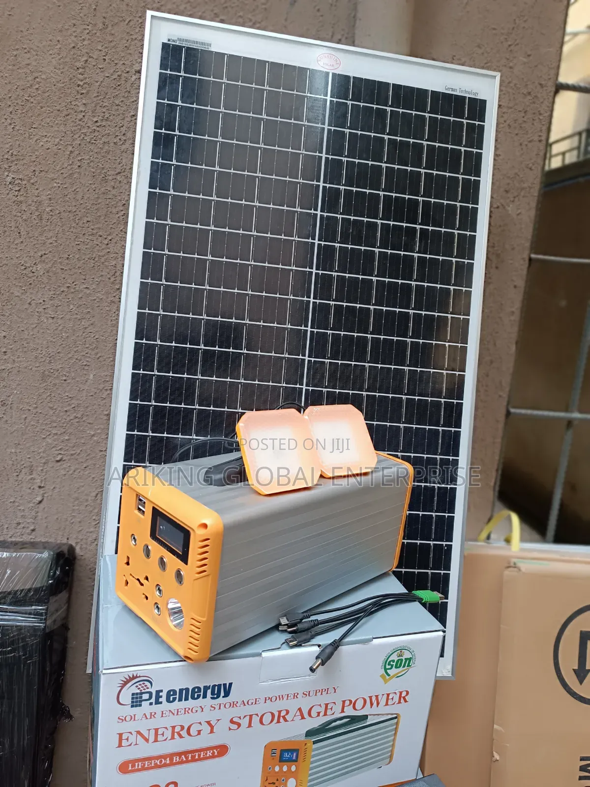Portable Emergency Solar Power Supply