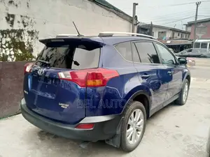 Toyota RAV4 2014 Blue