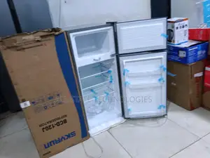 Efficient SKYRUN Double Door Refrigerator 105L