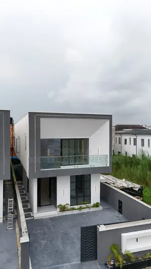5bdrm Duplex in Lekki Palm City for sale