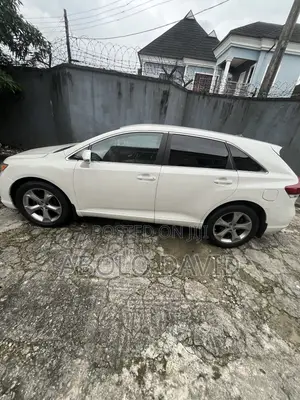 Toyota Venza LE 2016 White