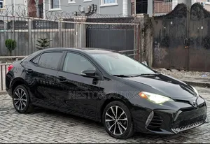 Toyota Corolla 2017 Black