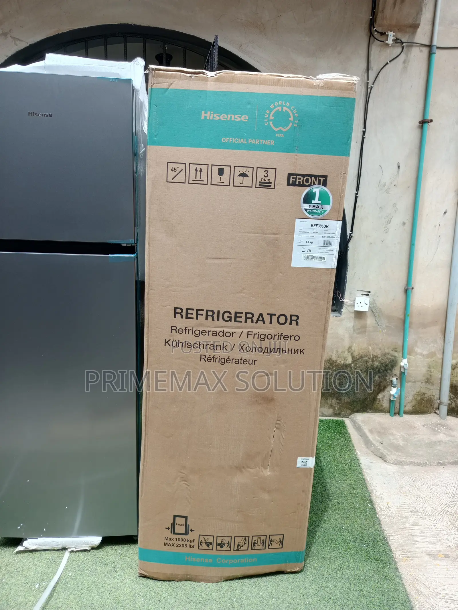 Freshness Locked in – Hisense 306DR Top Mount Fridge