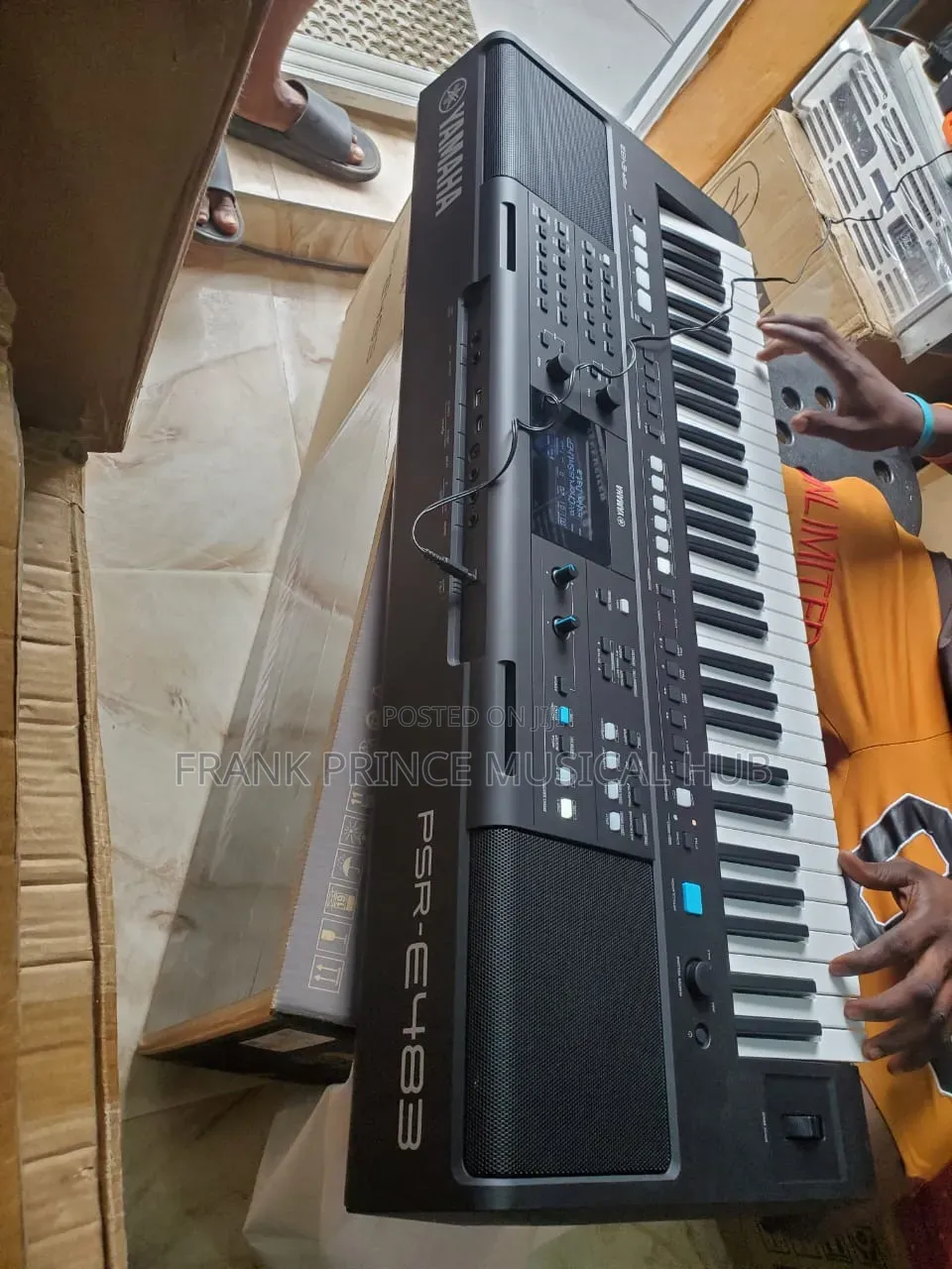 Yamaha PSR-E483 Musical Keyboard Workstation