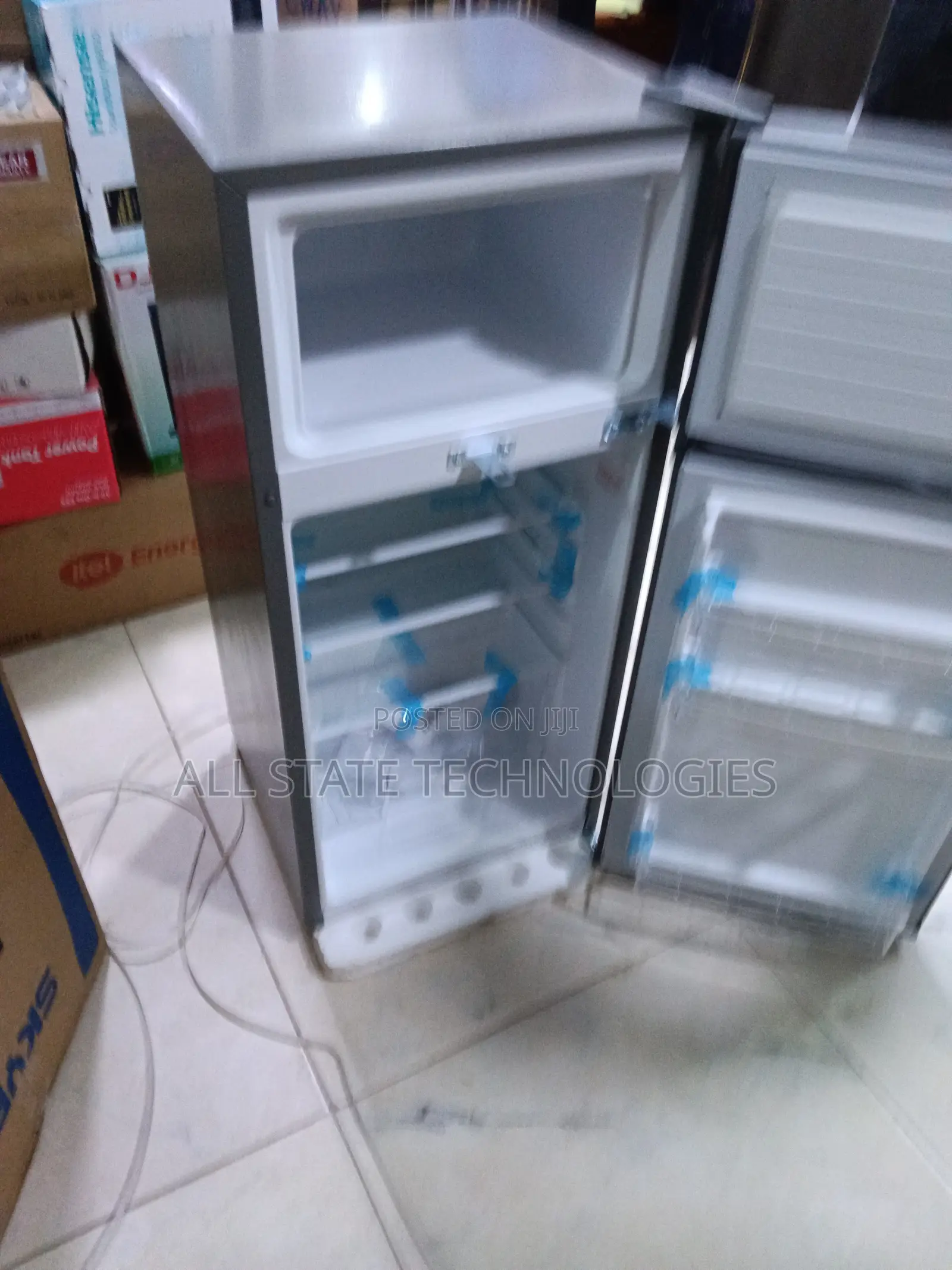 SKYRUN Refrigerator 105L With Spacious Freezer