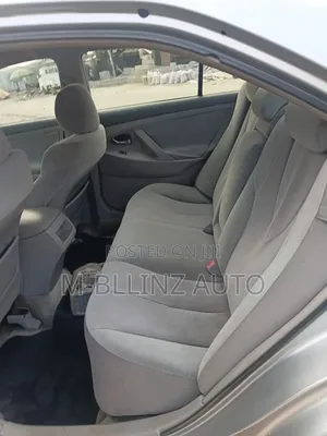 Toyota Camry 2010 Silver