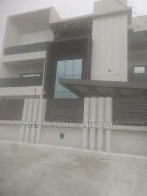 6bdrm Mansion in Omole Phase1 Ikeja for sale