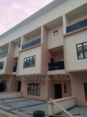 4bdrm Townhouse/Terrace in Wuye for sale