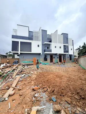4bdrm Townhouse/Terrace in Eric Moore for sale