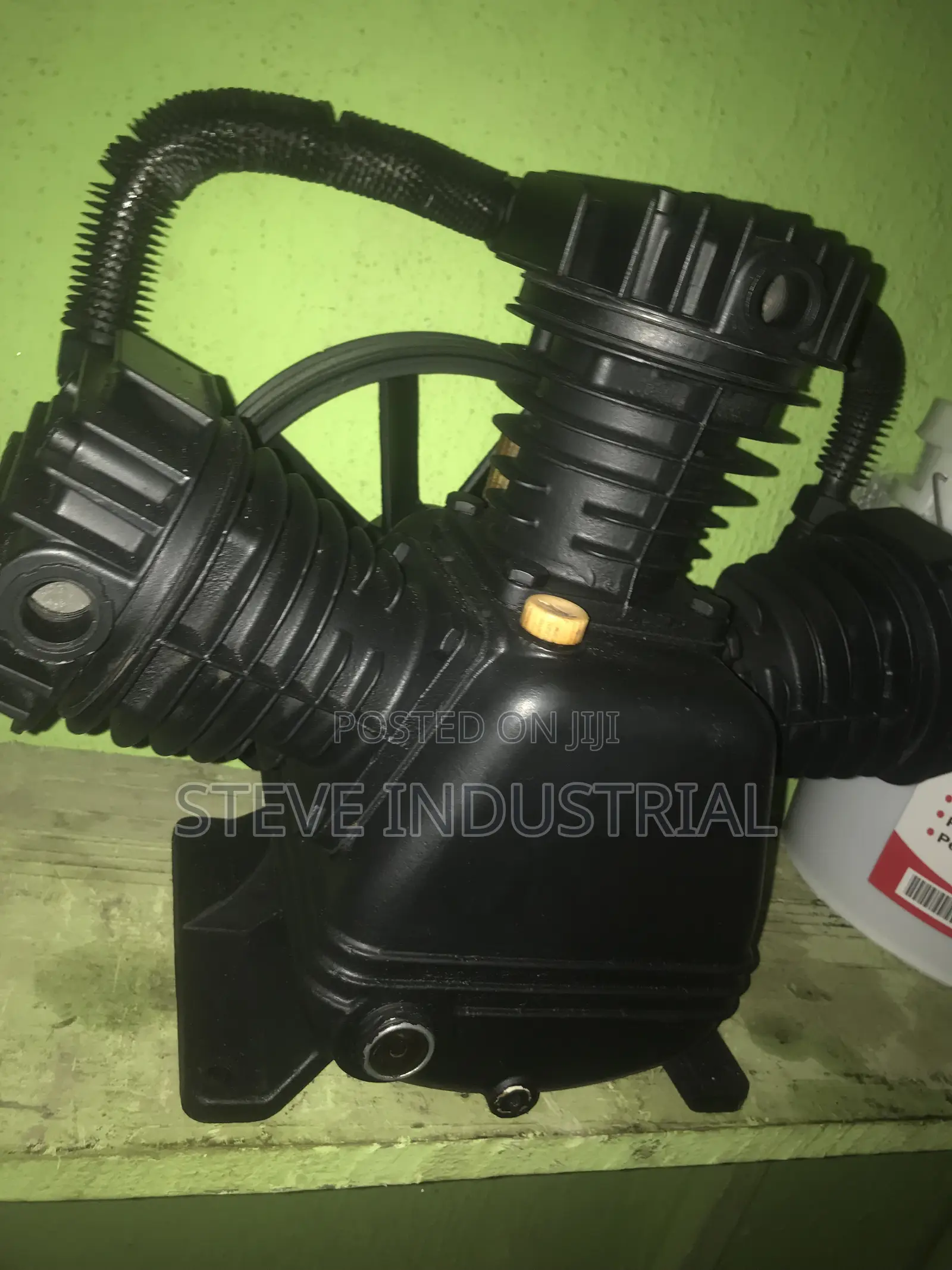 Compressor Head
