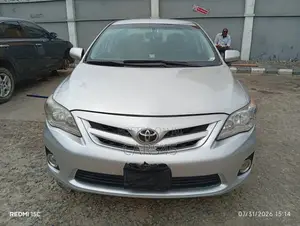 Toyota Corolla 2010 Silver