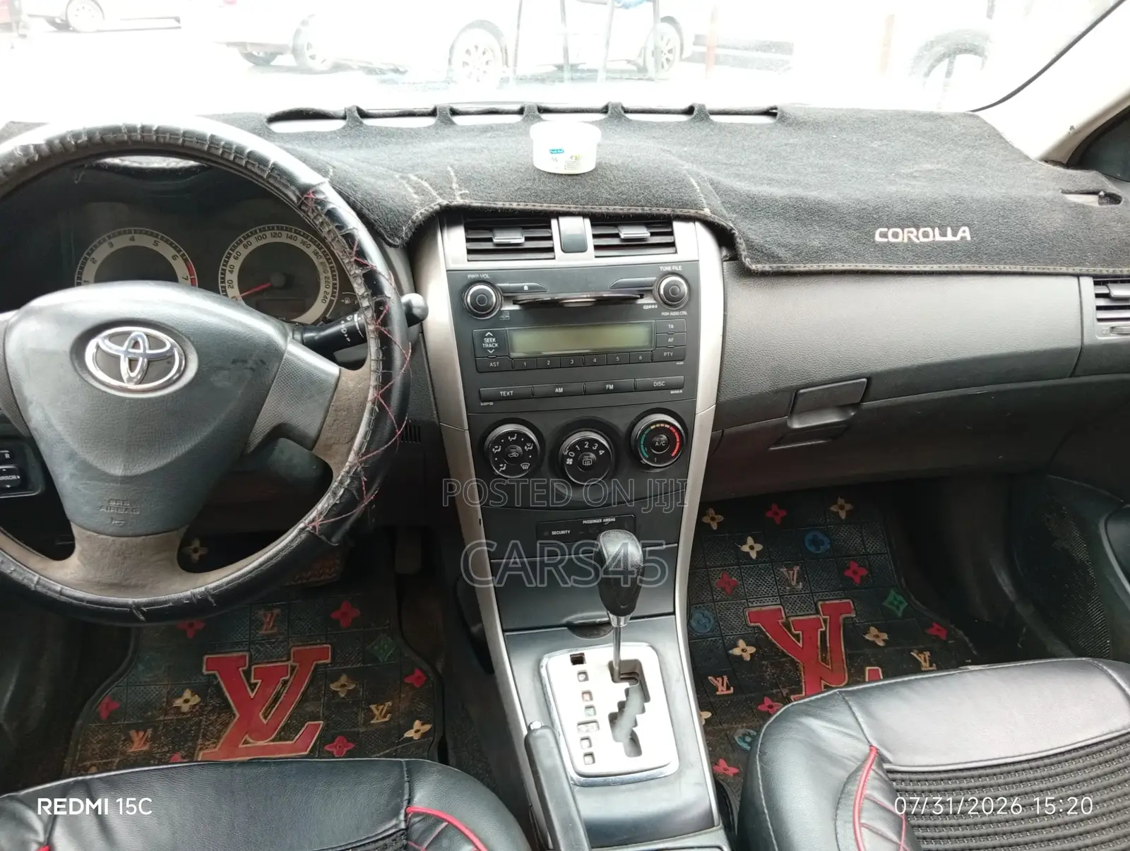 Toyota Corolla 2010 Silver