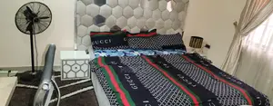 Girls House Call On