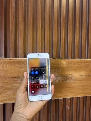 Apple iPhone 8 Plus 64 GB White