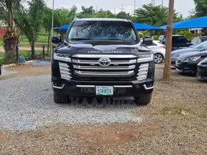 Toyota Land Cruiser 2014 Black