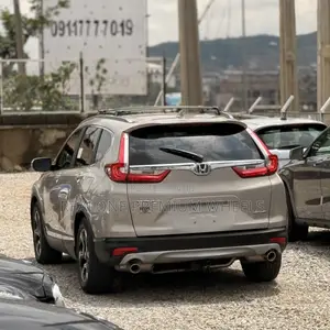 Honda CR-V Touring AWD 2018 Gold