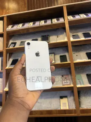 Apple iPhone XR 128 GB White