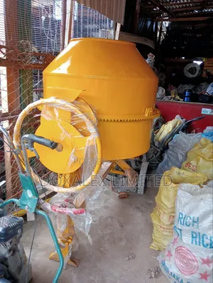 500L Menegotti Concrete Mixer With New Water Coolant Engine