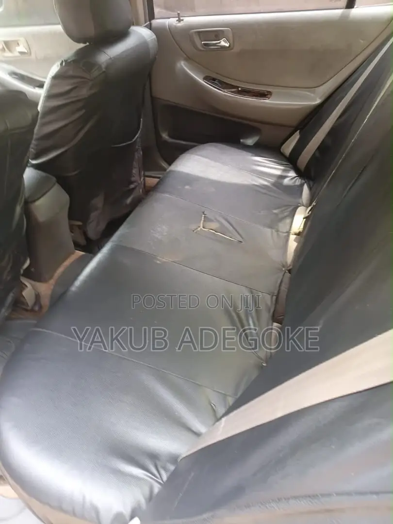 Honda Accord 2000 Silver