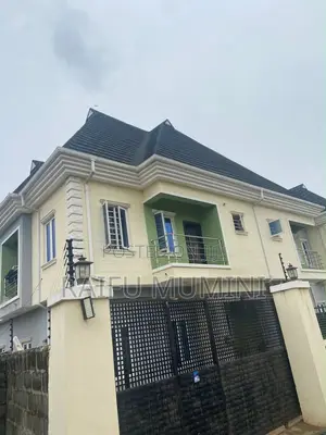 3bdrm Duplex in Zane A Akoto, Akala Express for sale