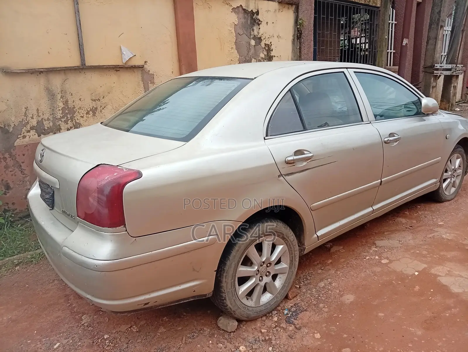 Toyota Avensis 2005 Silver