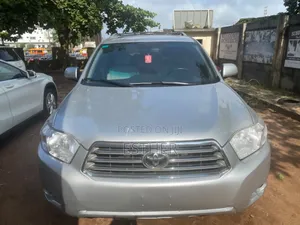 Toyota Highlander 2010 Silver