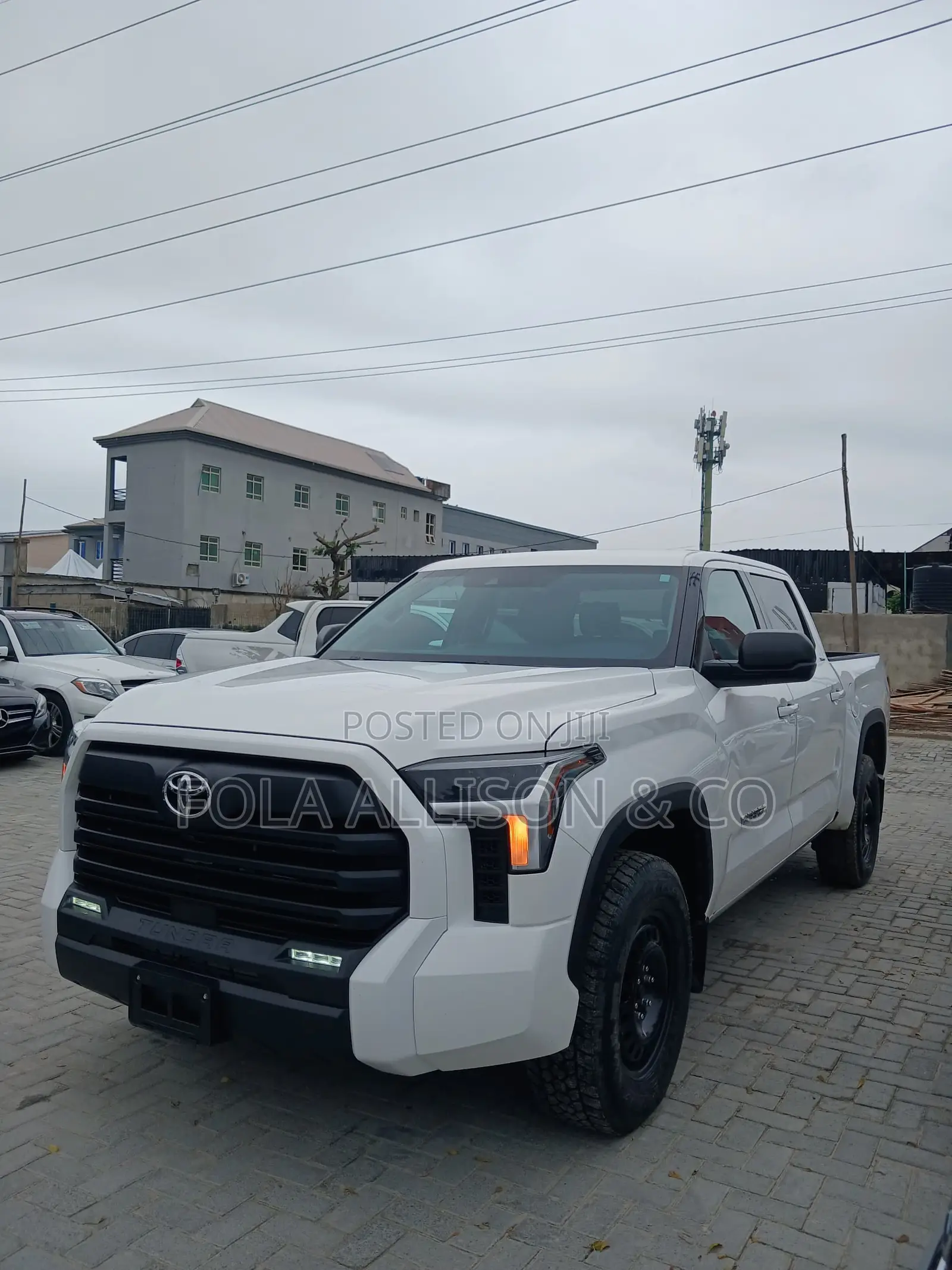 Toyota Tundra 2024 White