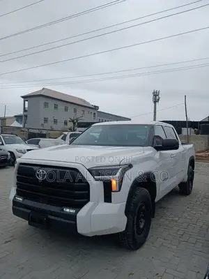 Toyota Tacoma SR5 XtraCab 6' Bed AT 2024 White