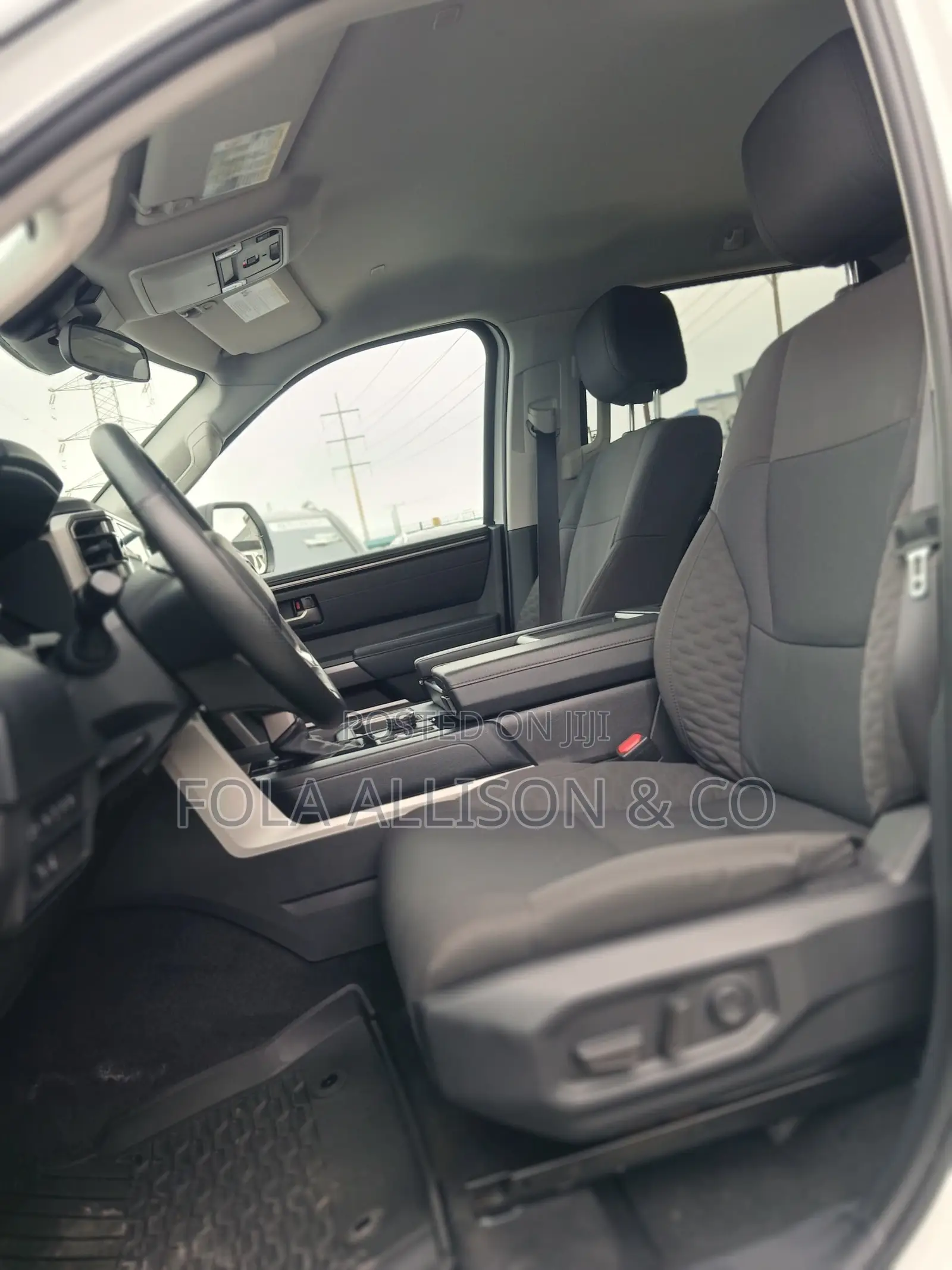 Toyota Tundra 2024 White