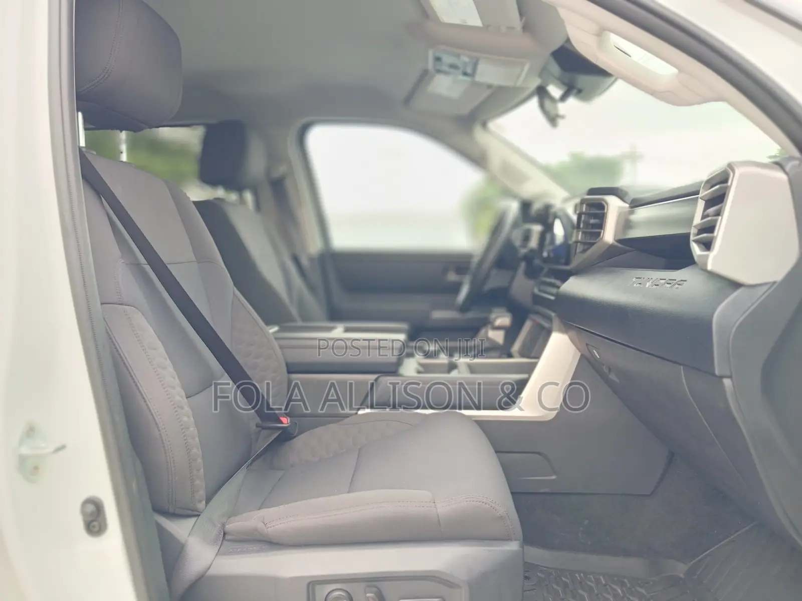 Toyota Tundra 2024 White