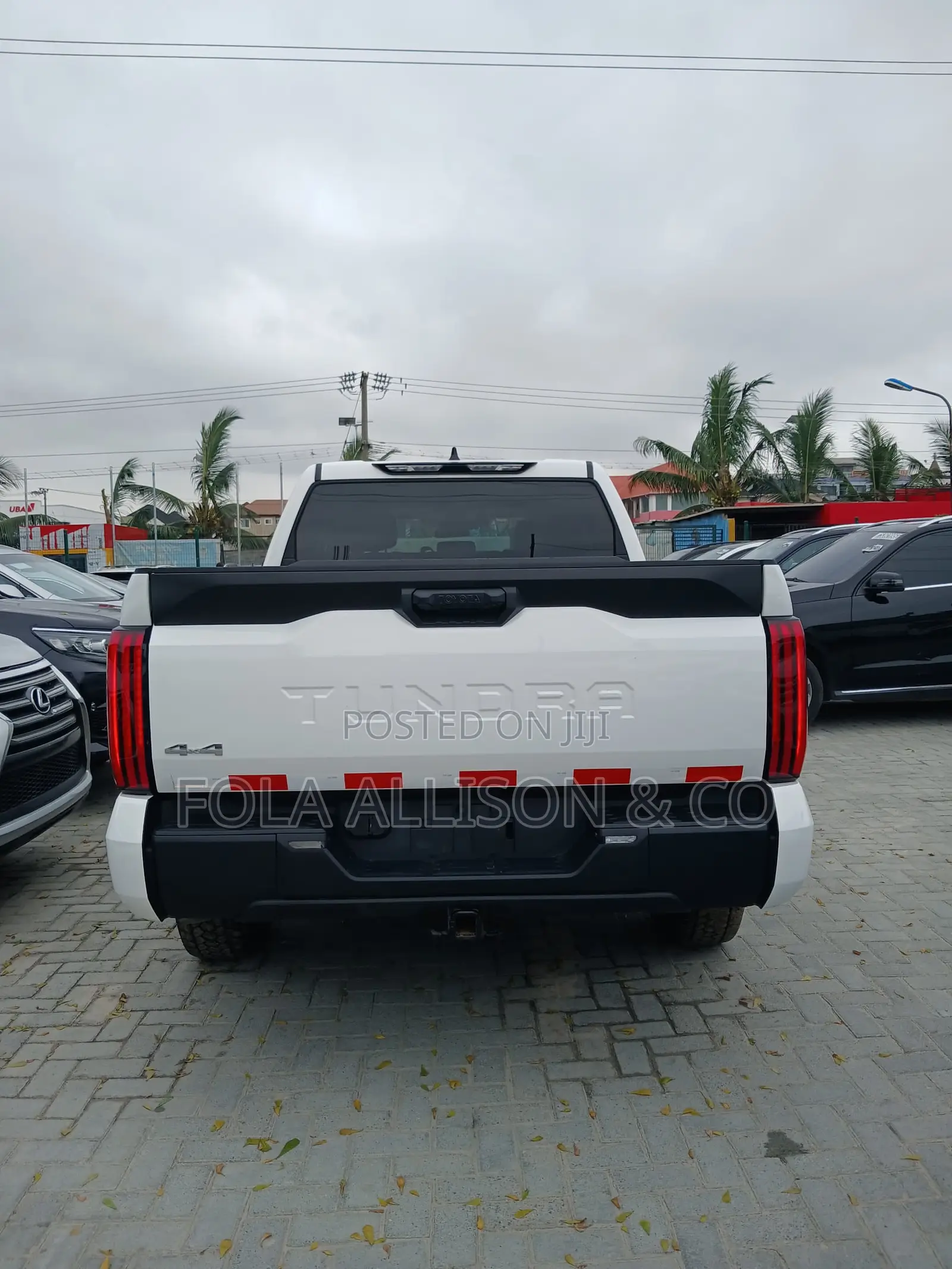 Toyota Tundra 2024 White